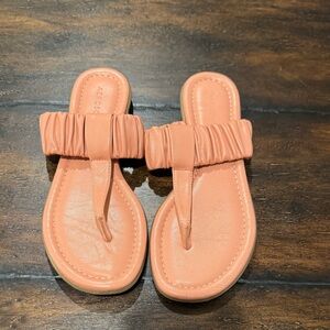 Aerosoles Cady leather thong sandal